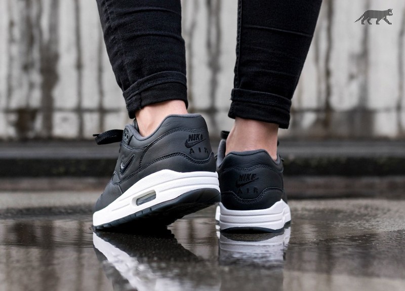 Air max 1 outlet premium triple anthracite